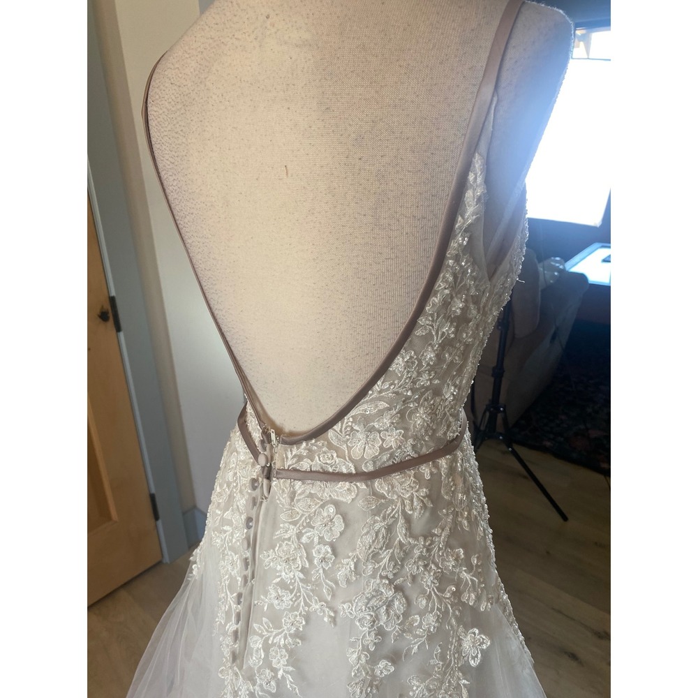 Morilee Madeline Gardner NWT Floral Tulle Wedding Dress V-Neck Cathedral Train 4 - Picture 11 of 16